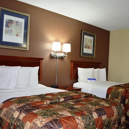 Americas Best Value Inn Tulsa I-44 Oakhurst Room photo