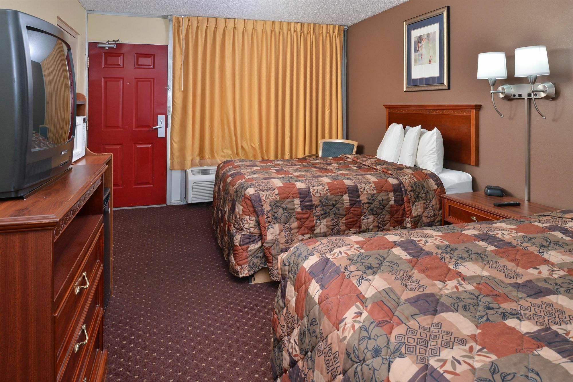 Americas Best Value Inn Tulsa I-44 Oakhurst Exterior photo